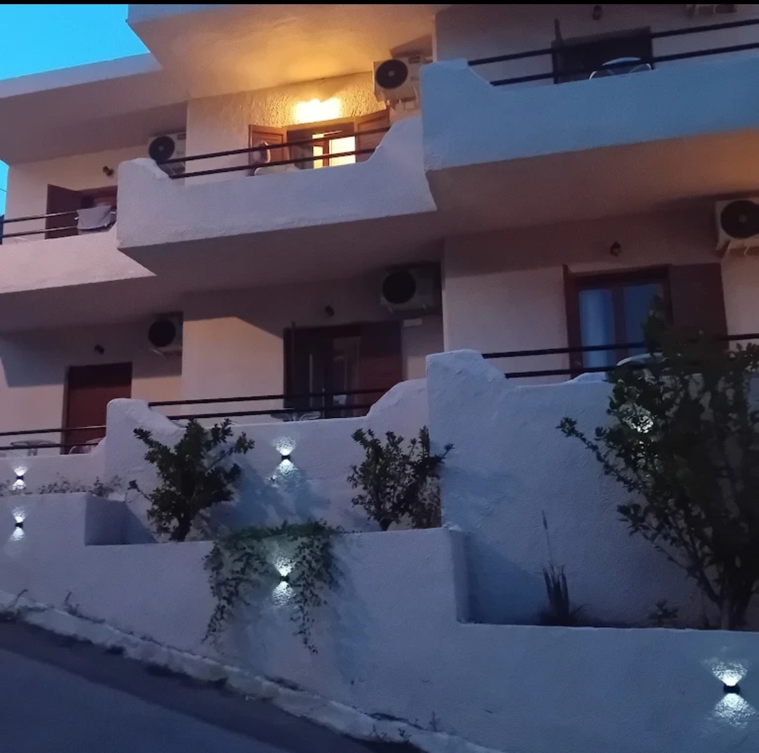 Evita's Resort Pool Askeli Poros